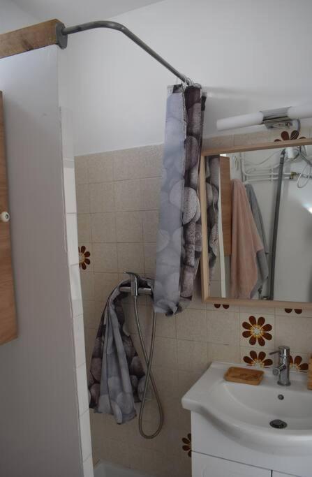 Studio De 18M² Renove En 2023. Le Grau-du-Roi Extérieur photo